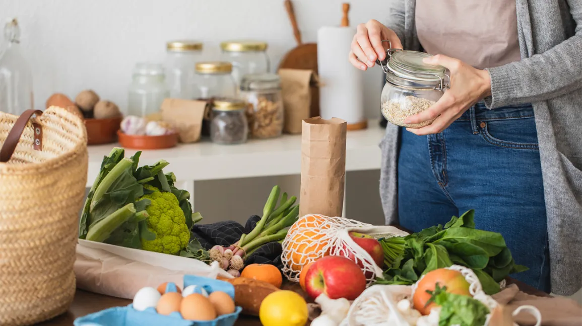Smart Grocery Shopping Tricks to Cut Monthly Food Costs